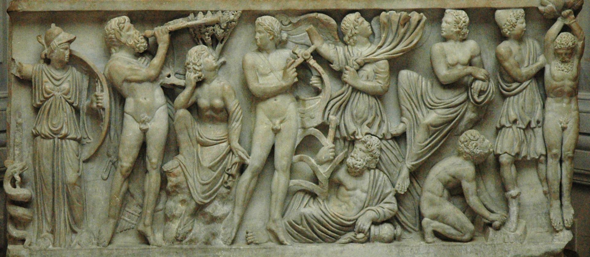 3 290e -t Sarcophagus_Apollo_Marsyas_Louvre_Ma2347.jpg