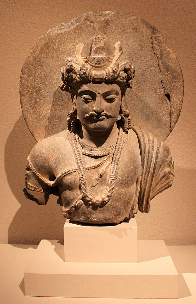 3-4d640px-Buste_de_Bodhisattva_Shakyamuni.jpg