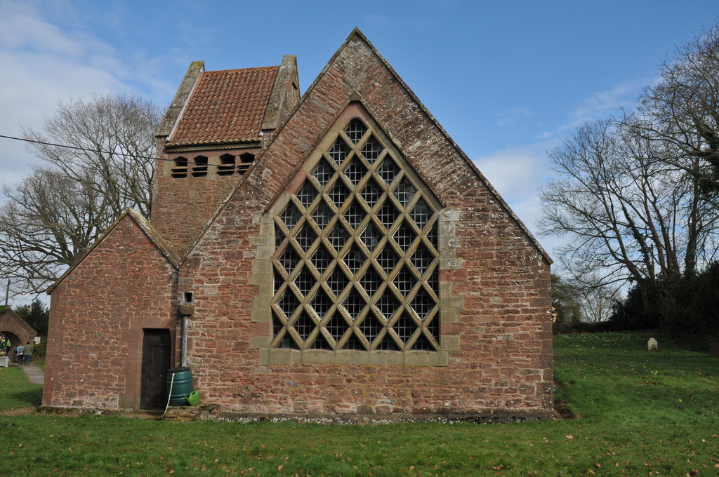 3 West_end_of_Kempley_church_-_geograph.org.uk_-_2322240.jpg