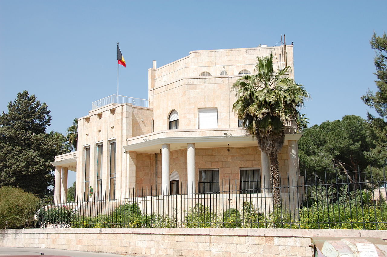 30 пал1280px-Villa_Salameh.jpg