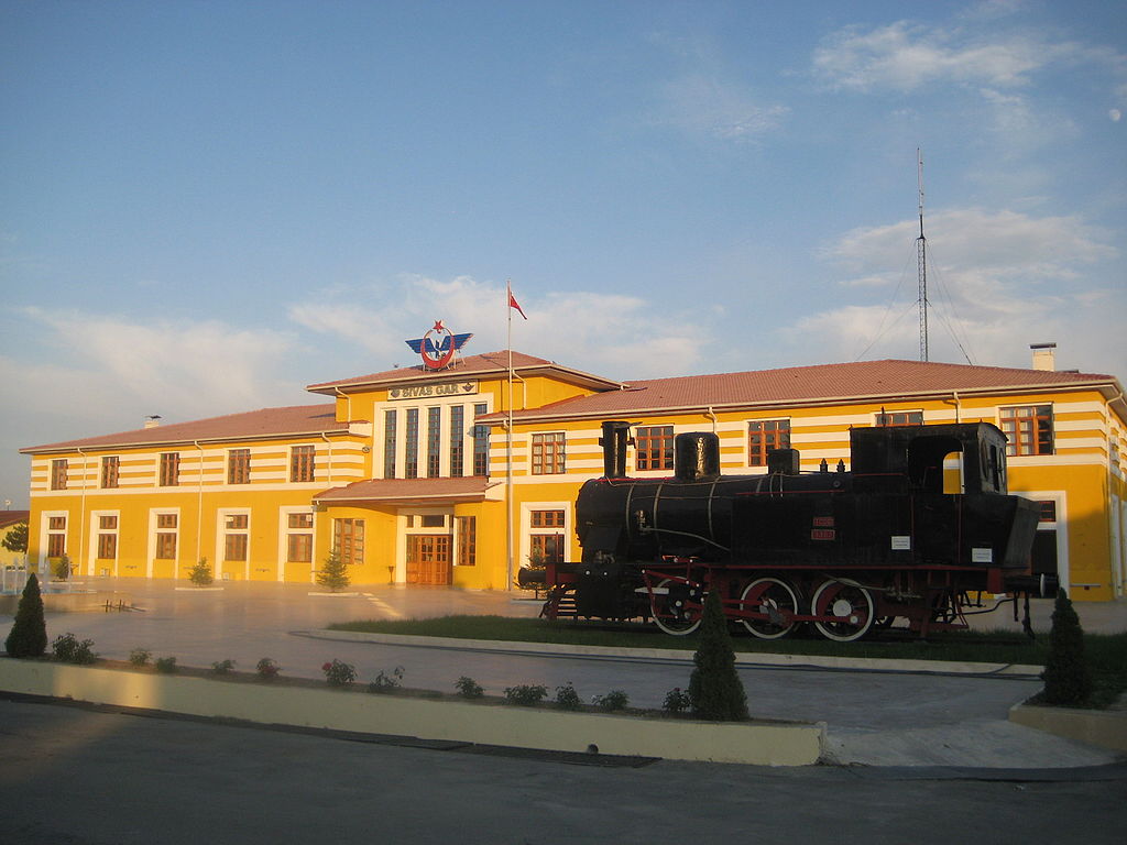 30 тур 1024px-Sivas_Gar.jpg