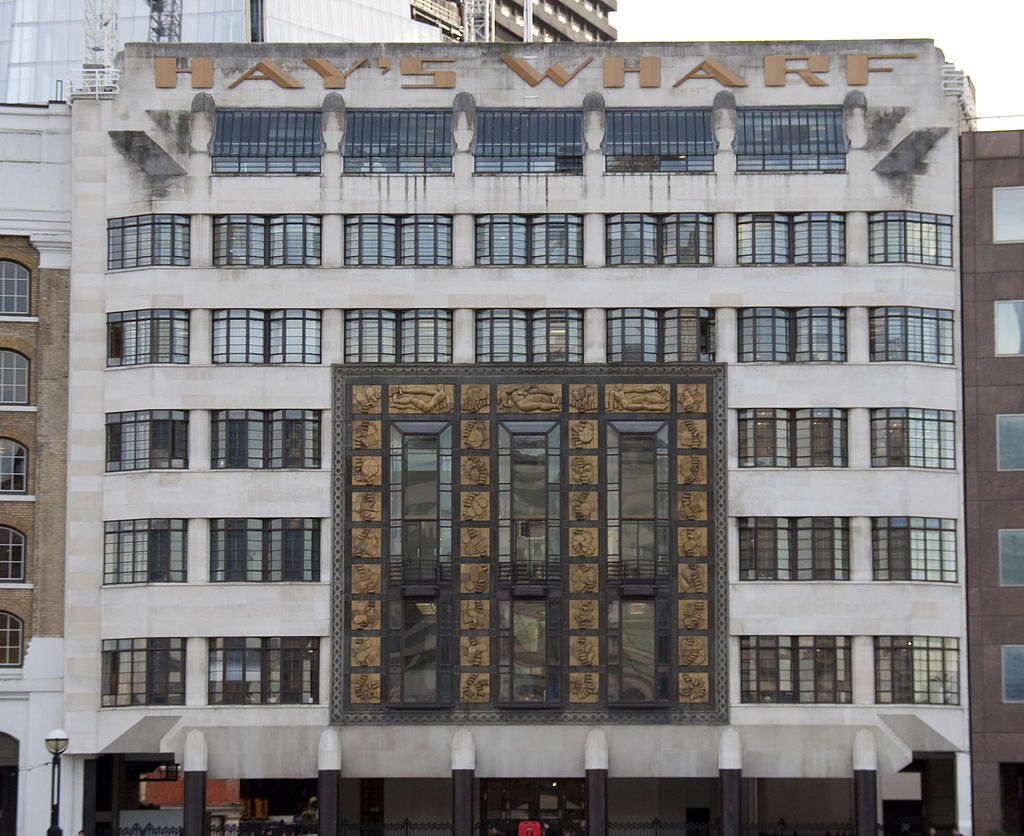 31 англ 1024px-Hays_Wharf_(5140623123).jpg