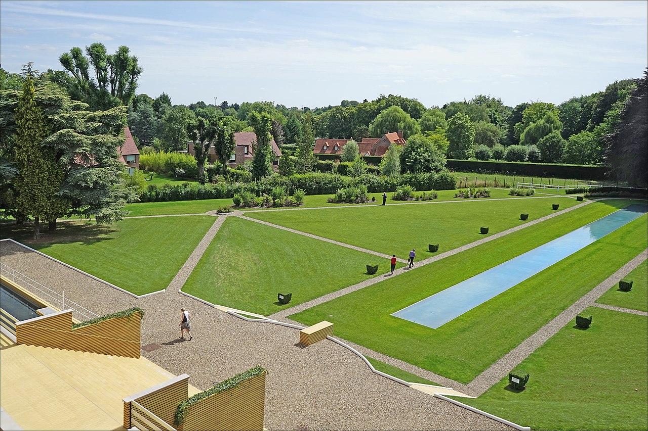 31 1280px-Le_parc_de_la_villa_Cavrois_(Croix)_(19955181014).jpg