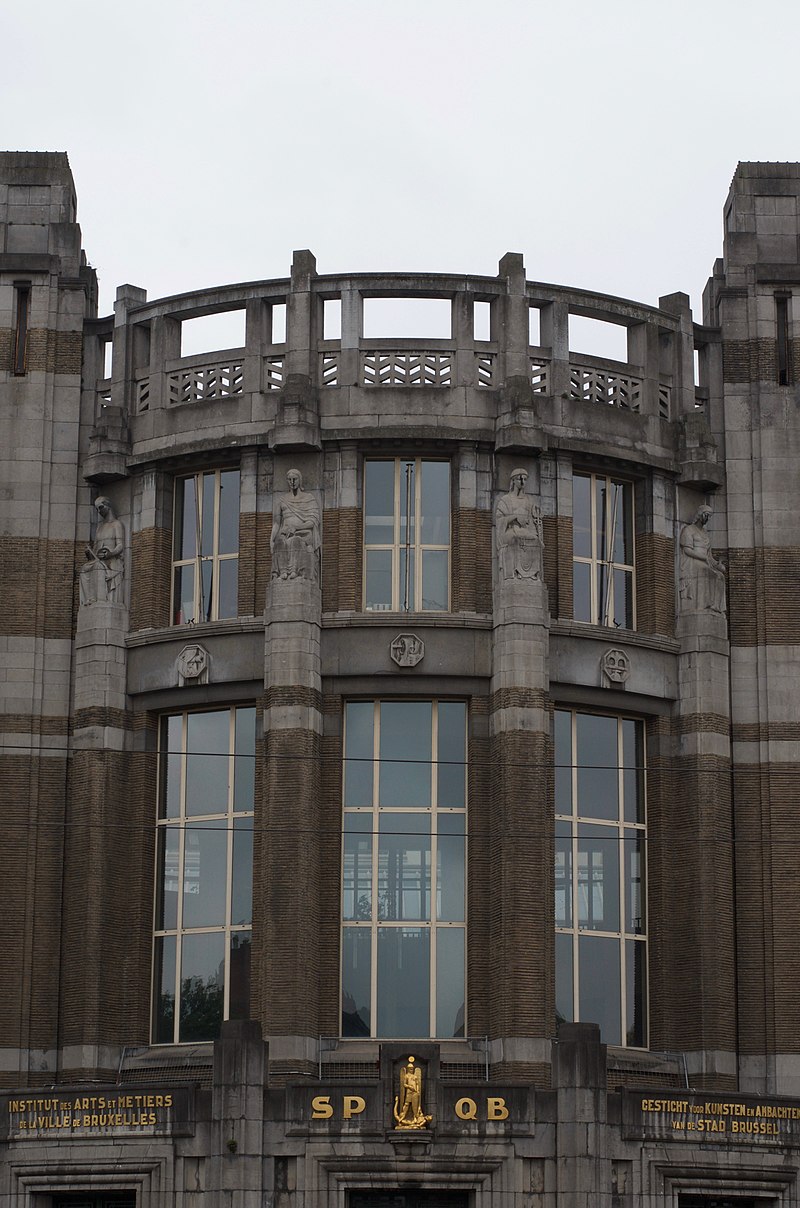 33 800px-Bâtiment_des_arts_et_métiers,_Bruxelles.jpg