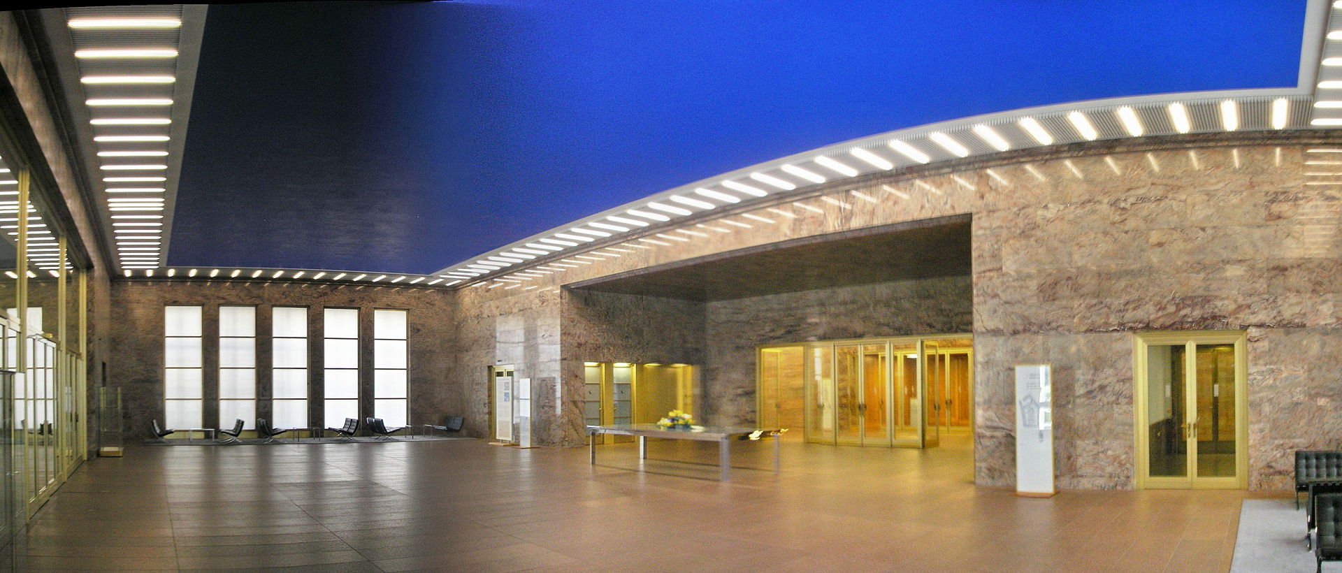 34 1920px-Foreign_Office_Berlin_2007.jpg