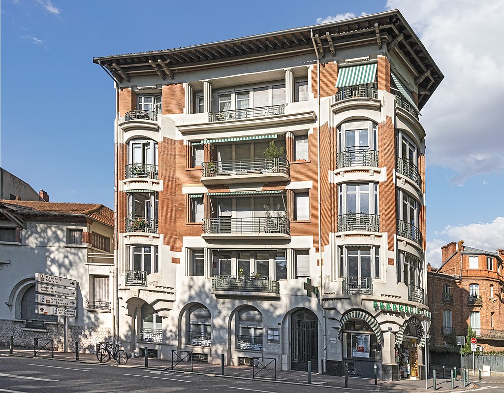 34 31_-_Toulouse_-_Immeuble_situé_4_square_Boulingrin_-_MériméePA31000106.jpg