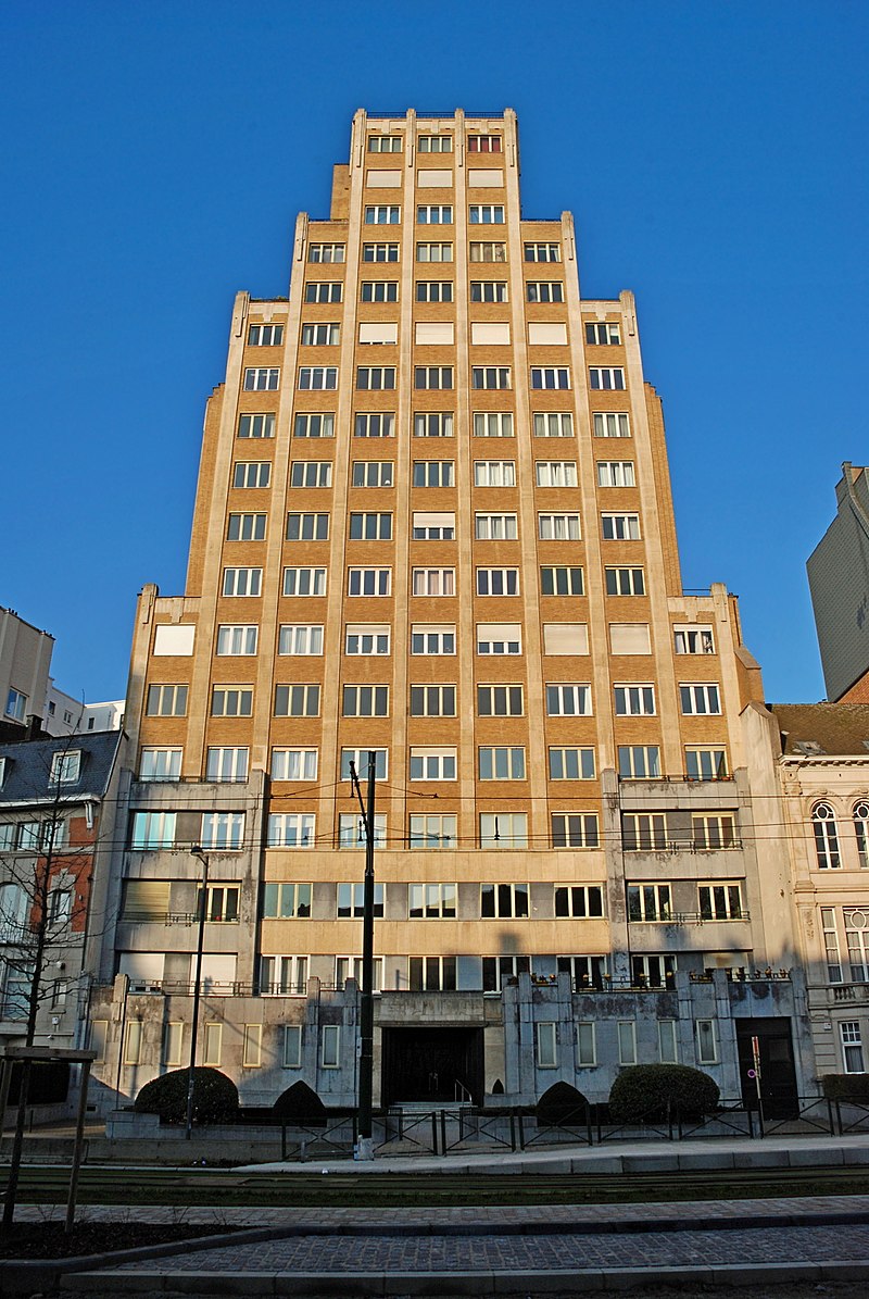 35 800px-Belgique_-_Bruxelles_-_Résidence_de_la_Cambre_-_02.jpg