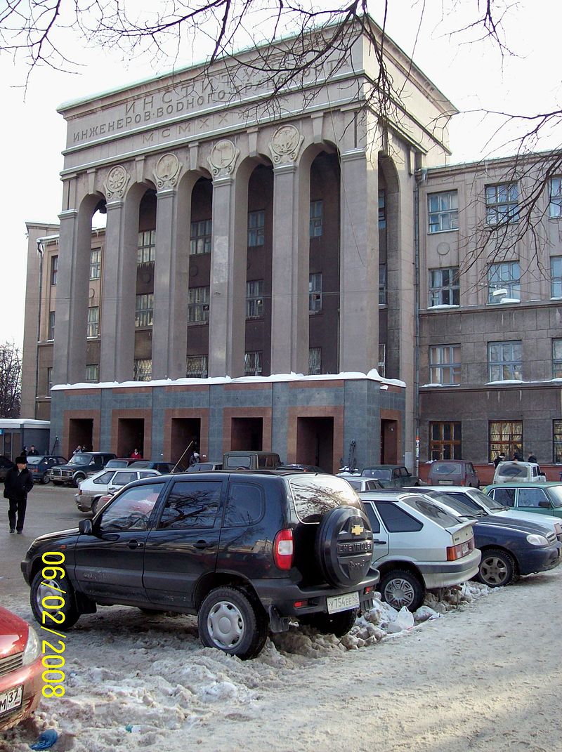 35 800px-Volga_State_Academy_of_River_Transport.jpg
