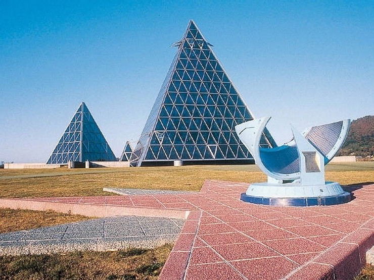 36.Такамацу Син.Музей песка.Мир пустыни.jpg