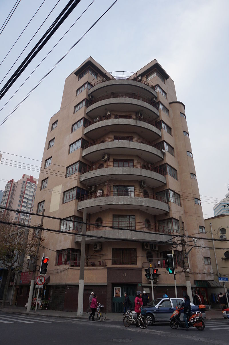 36 800px-Magy_Apartments.jpg