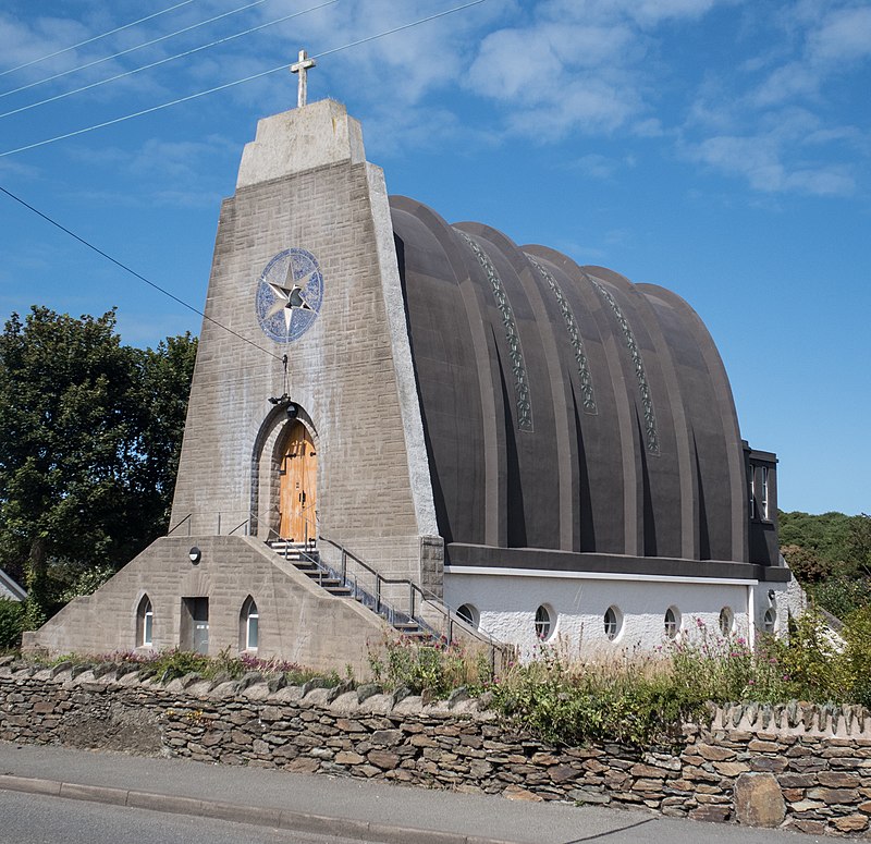 37 англ800px-Our_Lady_Star_of_the_Sea_and_St_Winefride,_Amlwch_(cropped).jpg
