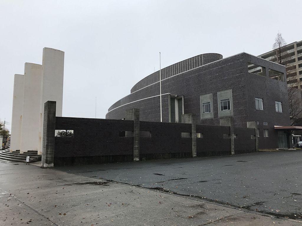 37 Watanabe_Memorial_Hall_20170407.jpg