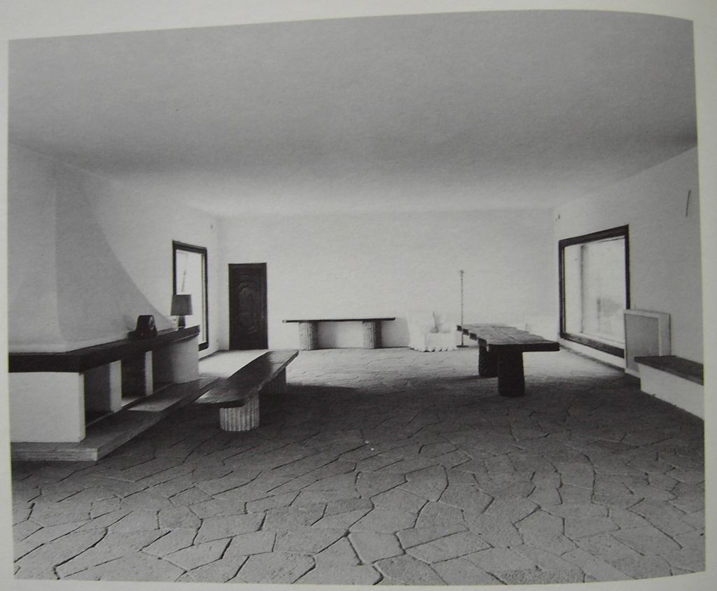 37Villa_malaparte_interior.jpg