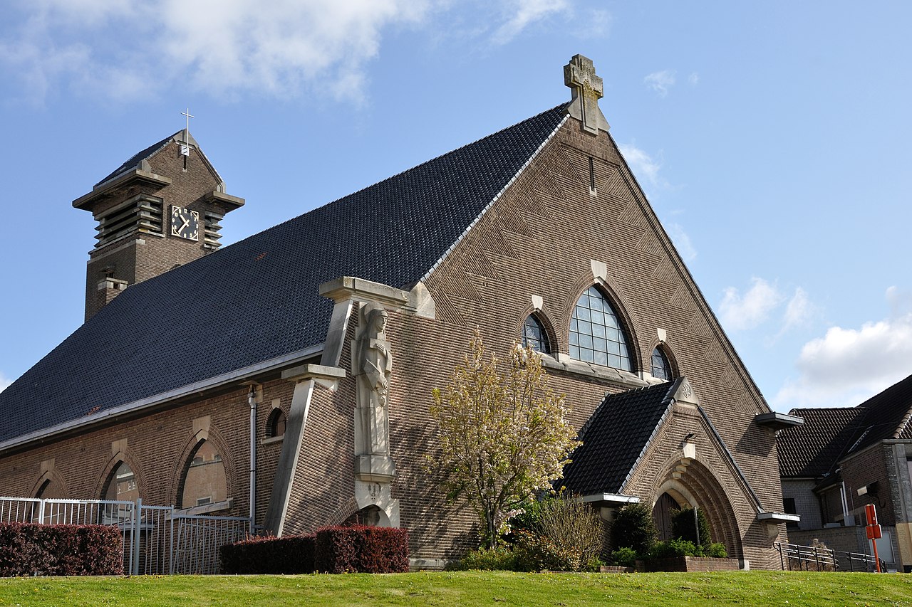 38 1280px-Sint_Theresia_kerk_Dilbeek.jpg