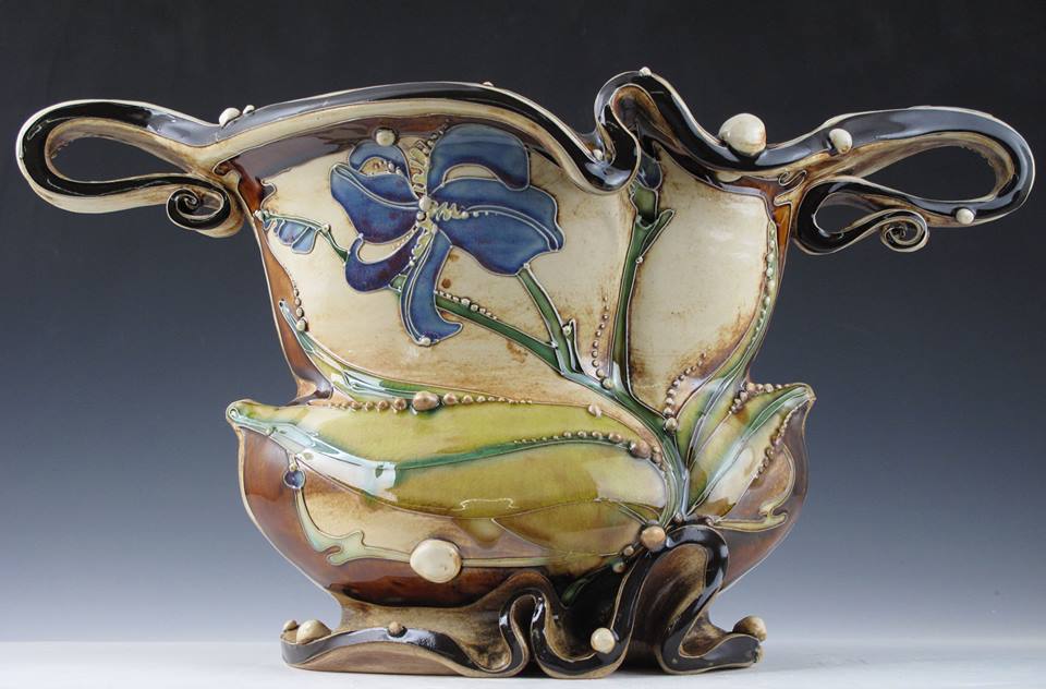 39.-Iris-Jardiniere-with-Tang-Leaves-850.jpg