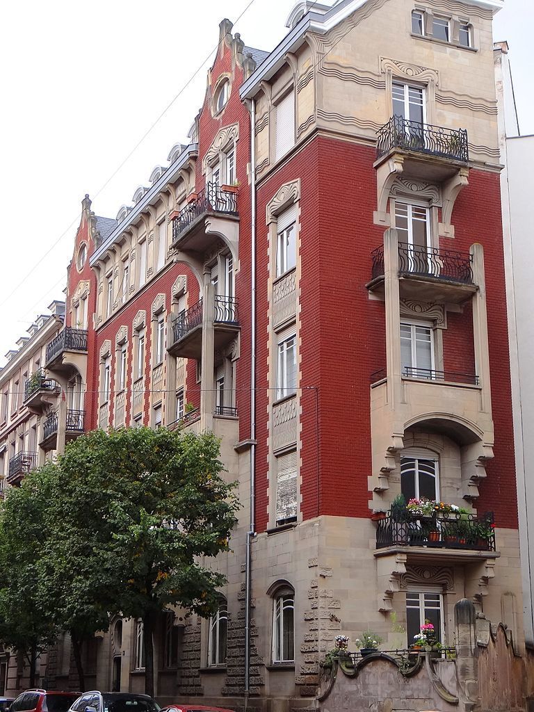 4 768px-Art_Nouveau_architecture_in_Strasbourg_121.jpg