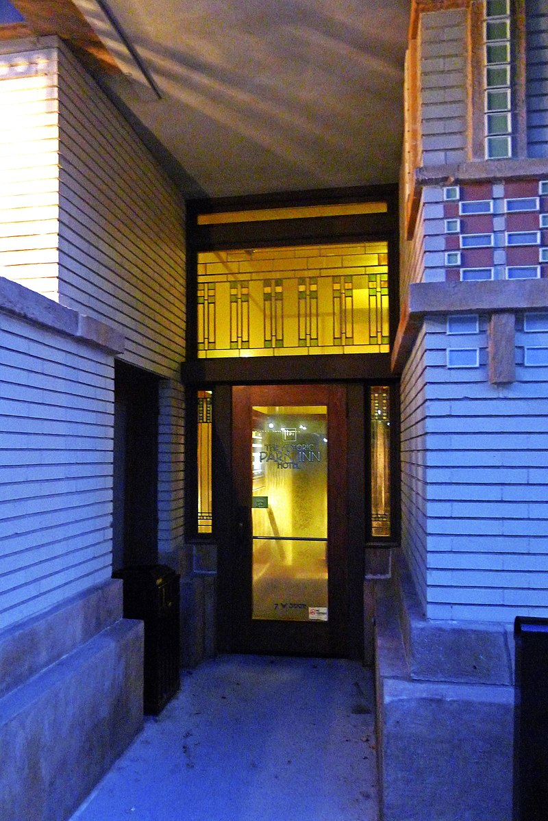 4 Park_Inn_(11_July_2017)_-_5.jpg