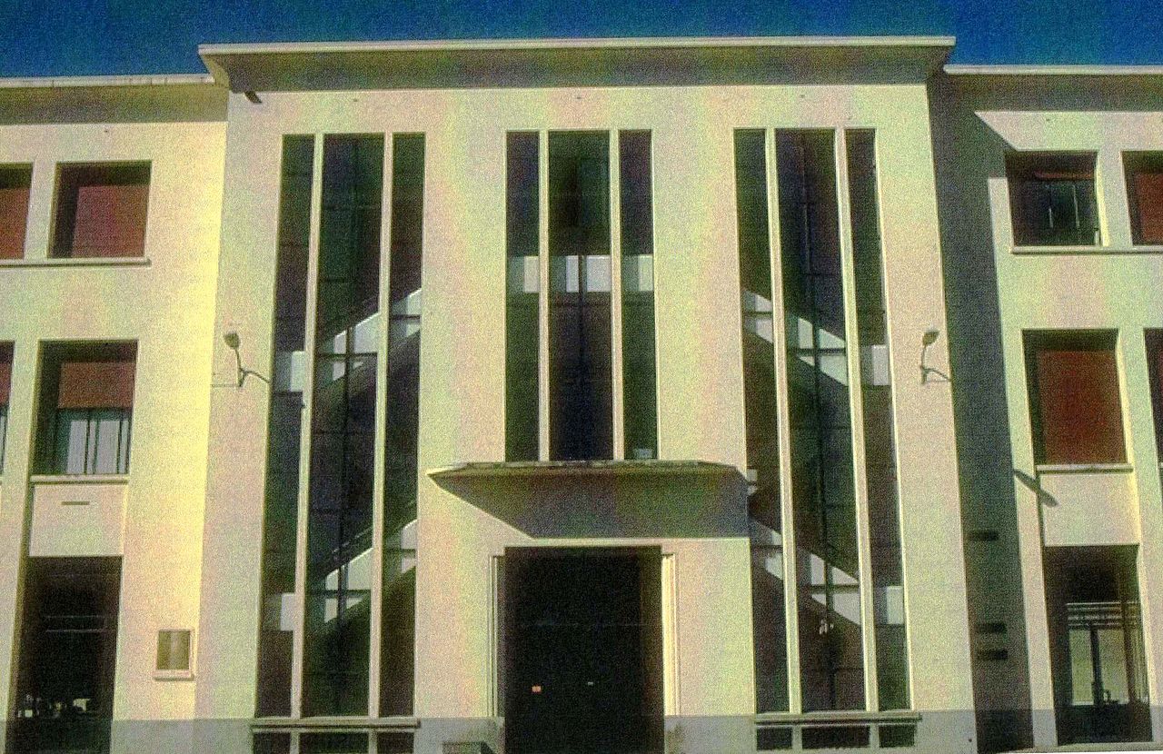 40 1280px-Juncasse_bat_central_elevation_cour_interieure_pres.jpg