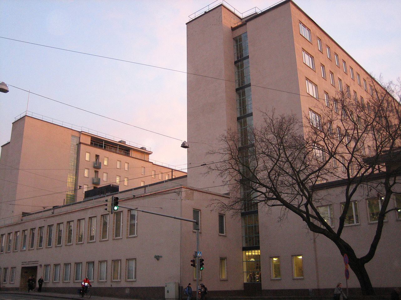 40Nursing_department_of_the_Helsinki_Polytechnic_represents_functionalism.jpg