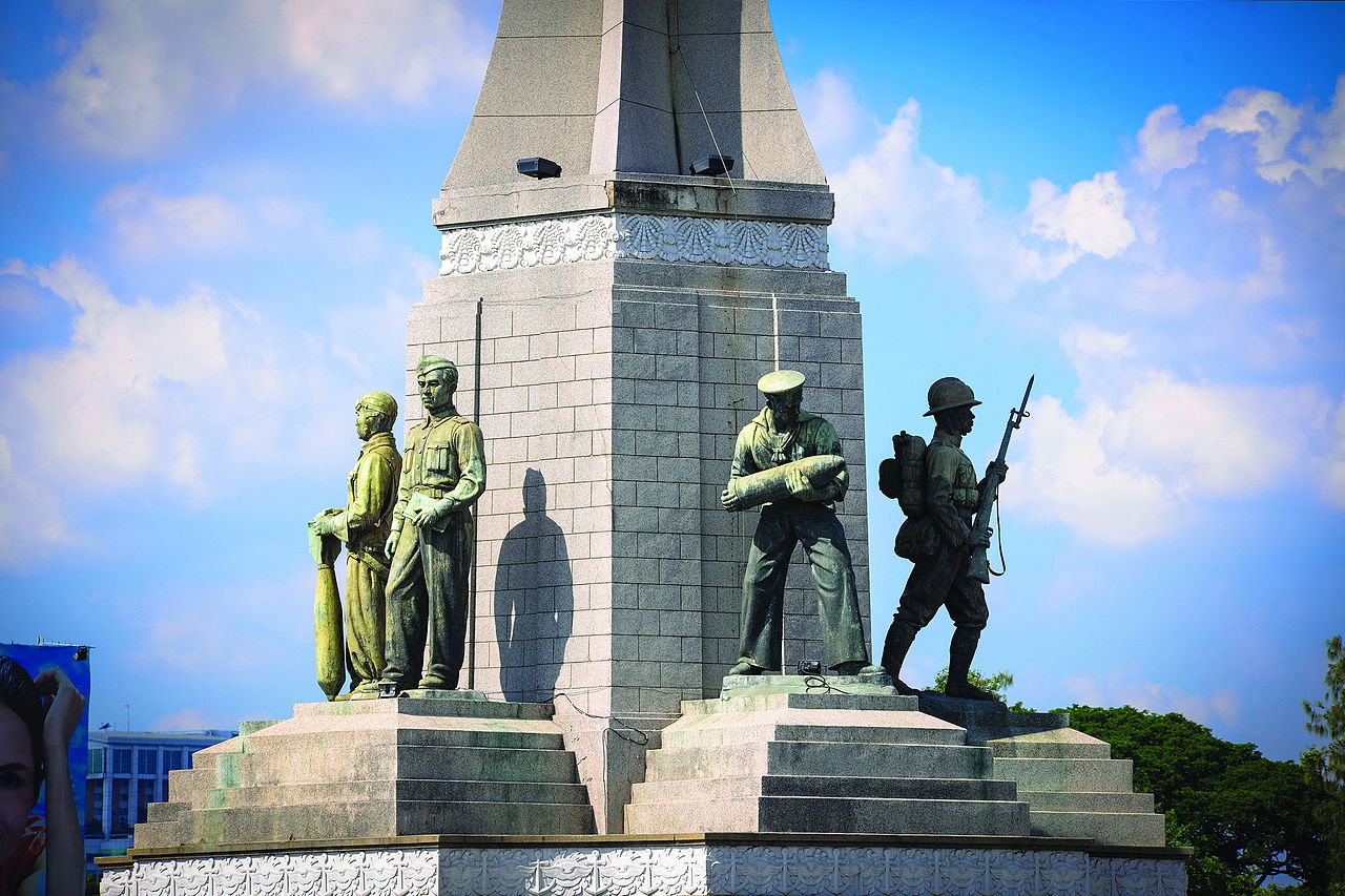 41 1280px-Bangkok_Victory_Monument_2.jpg