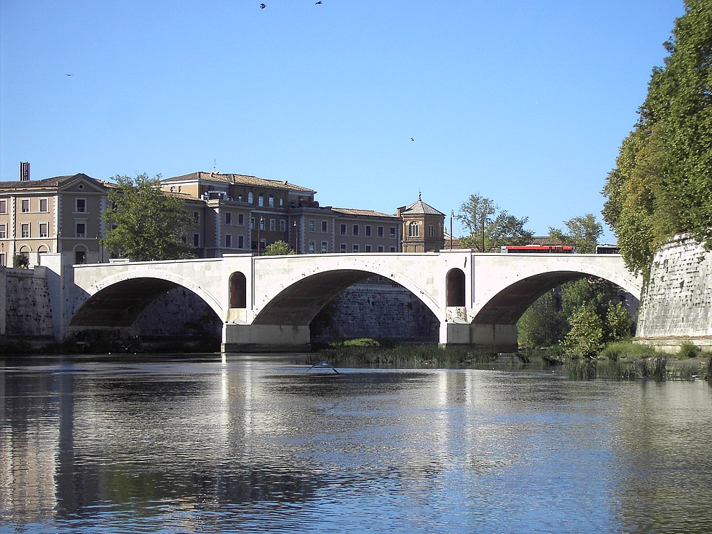 42 1024px-Borgo_-_PontePrincipeAmedeo1.jpg