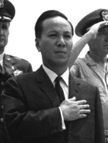42347-Nguyen_Van_Thieu_1967-f-376x496.jpg