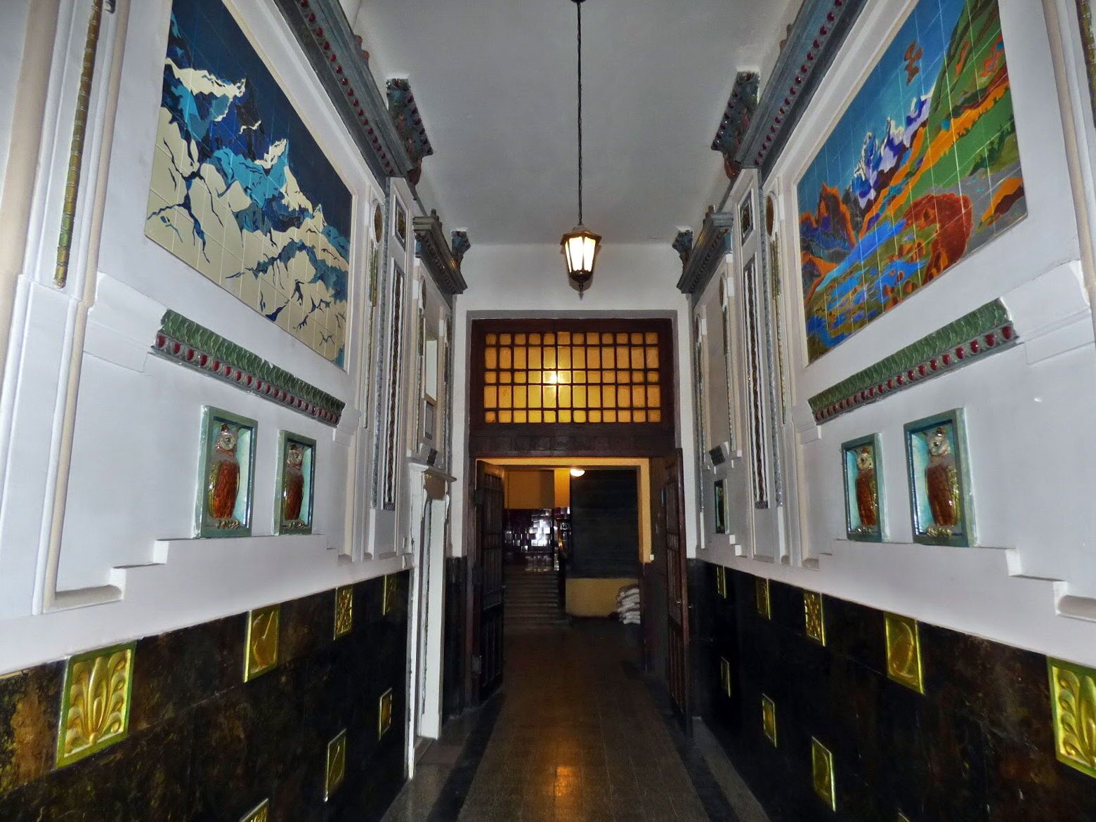 438.jpg