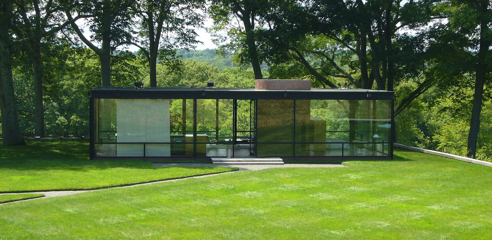 49 Glasshouse-philip-johnson.jpg
