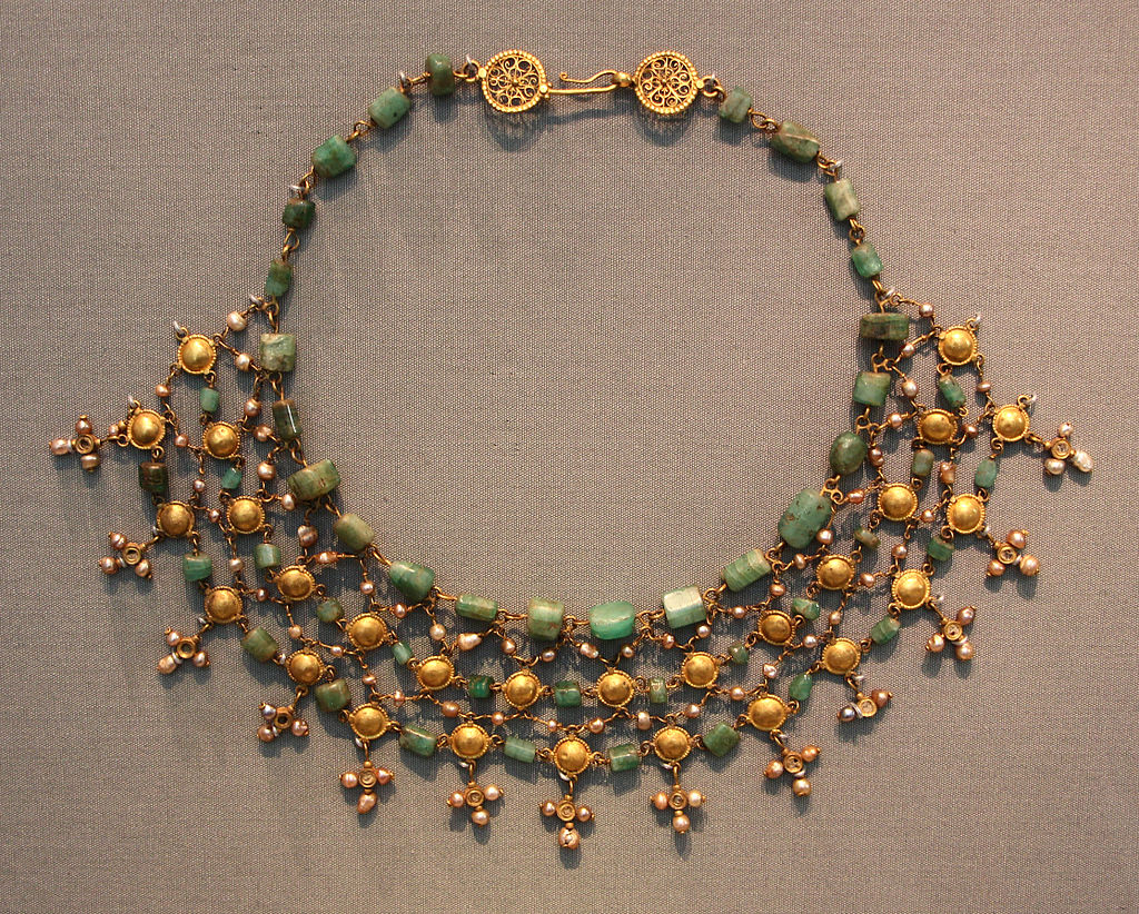 5-6 визOfficina_costantinopolitana,_tesoro_di_asyut_(egitto),_V-VI_sec_ca._02_collier.JPG