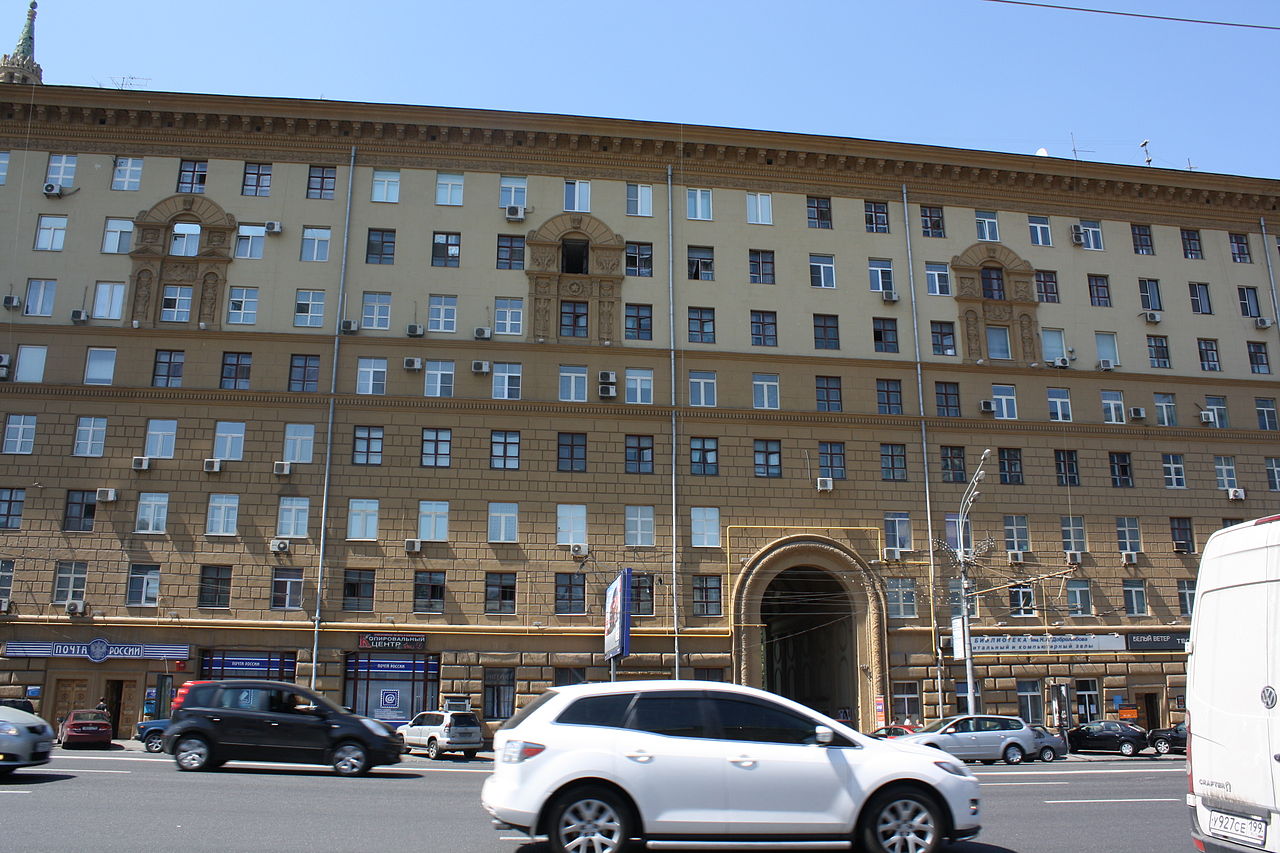 52-Smolenskaya_Square_13-21.JPG