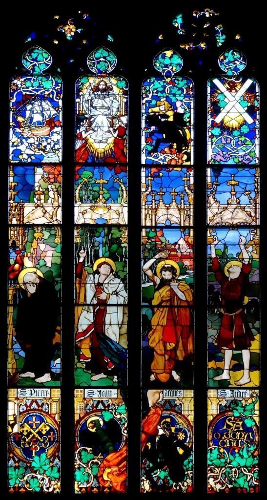 547px-Cathedrale_vitraux_mehoffer_apotres_entier.jpg