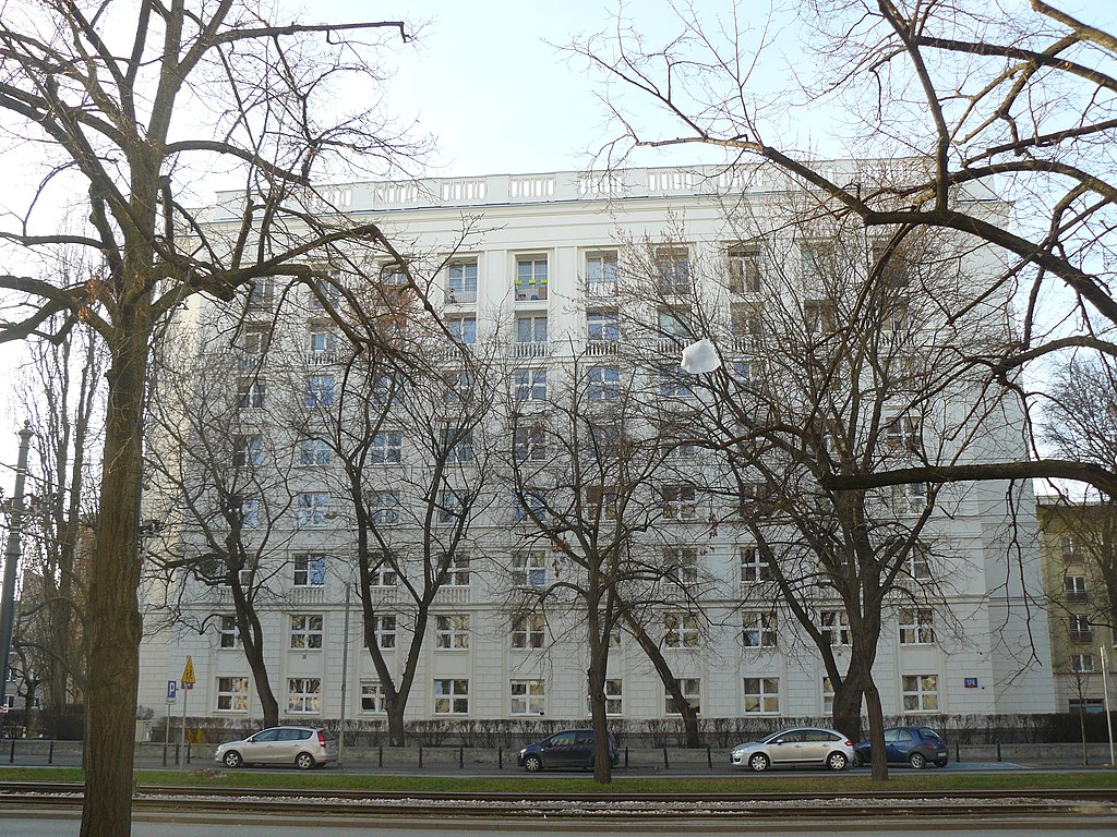 55 1024px-Ul._Puławska_174,_Warszawa_(1b).jpg