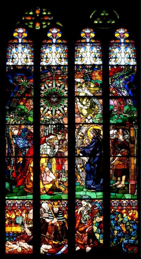 557px-Cathedrale_vitraux_mehoffer_rois_entier.jpg