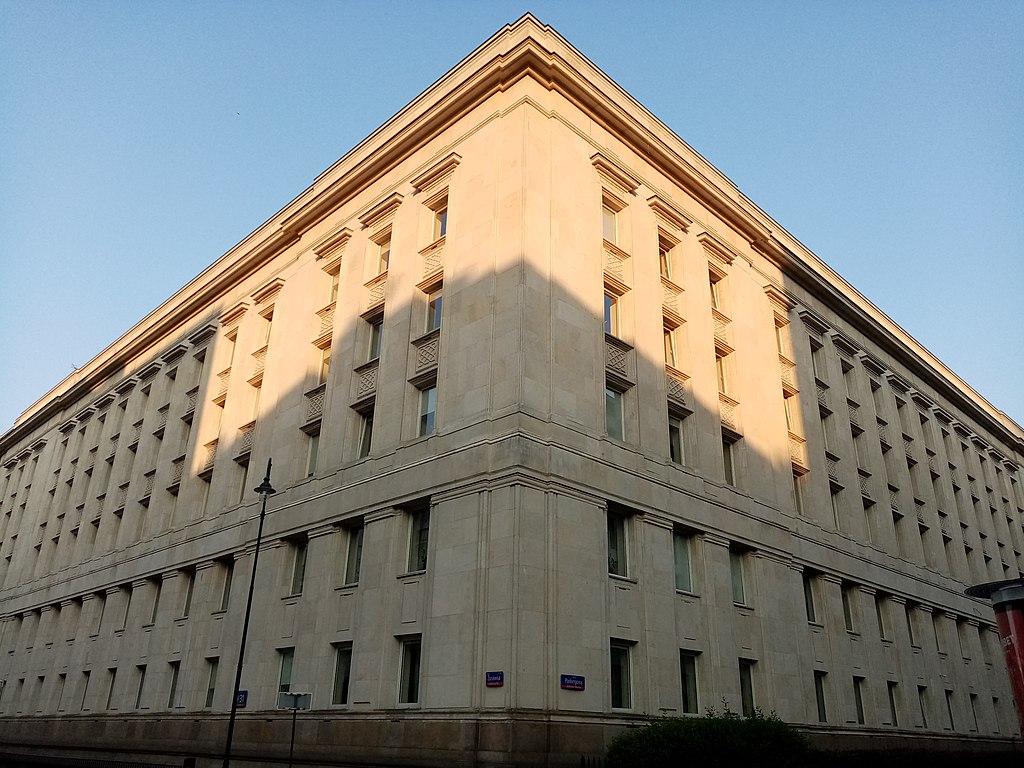 55Min._Rolnictwa,_róg_Parkingowej_i_Żurawiej,_Warszawa.jpg