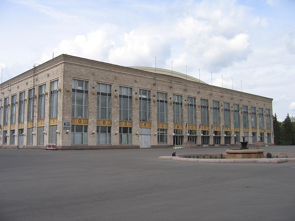 56 1024px-Luzhniki-sports-palace.jpg