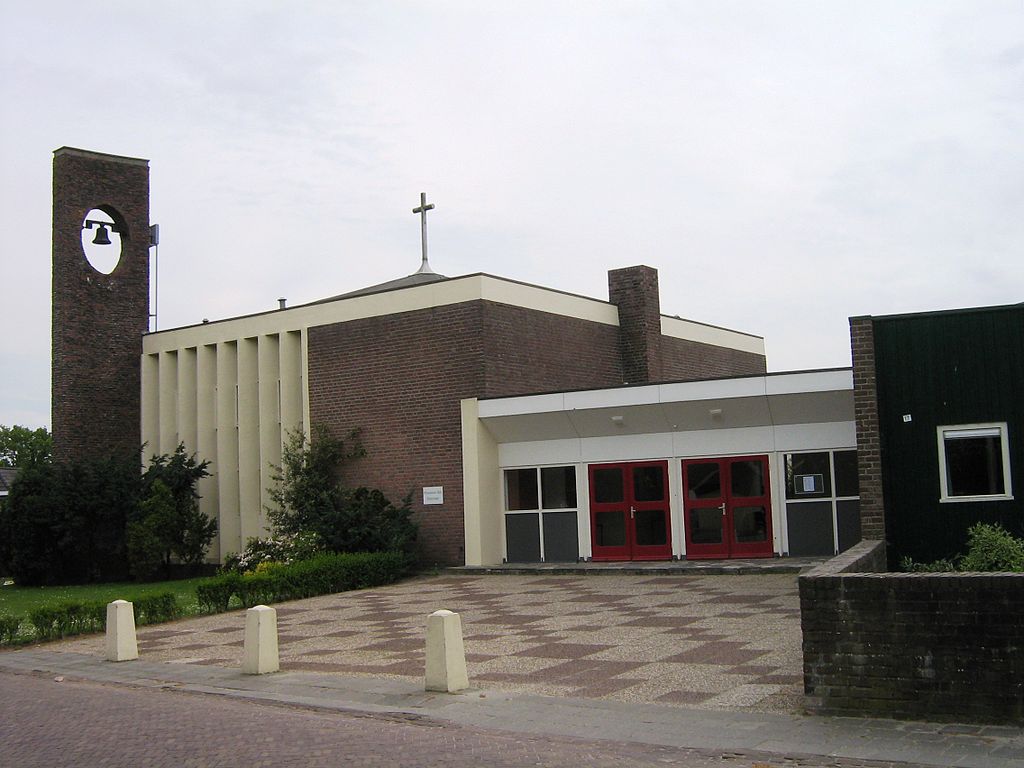 58 1024px-Protestantse_Kerk_Poststraat_Scheemda.jpg
