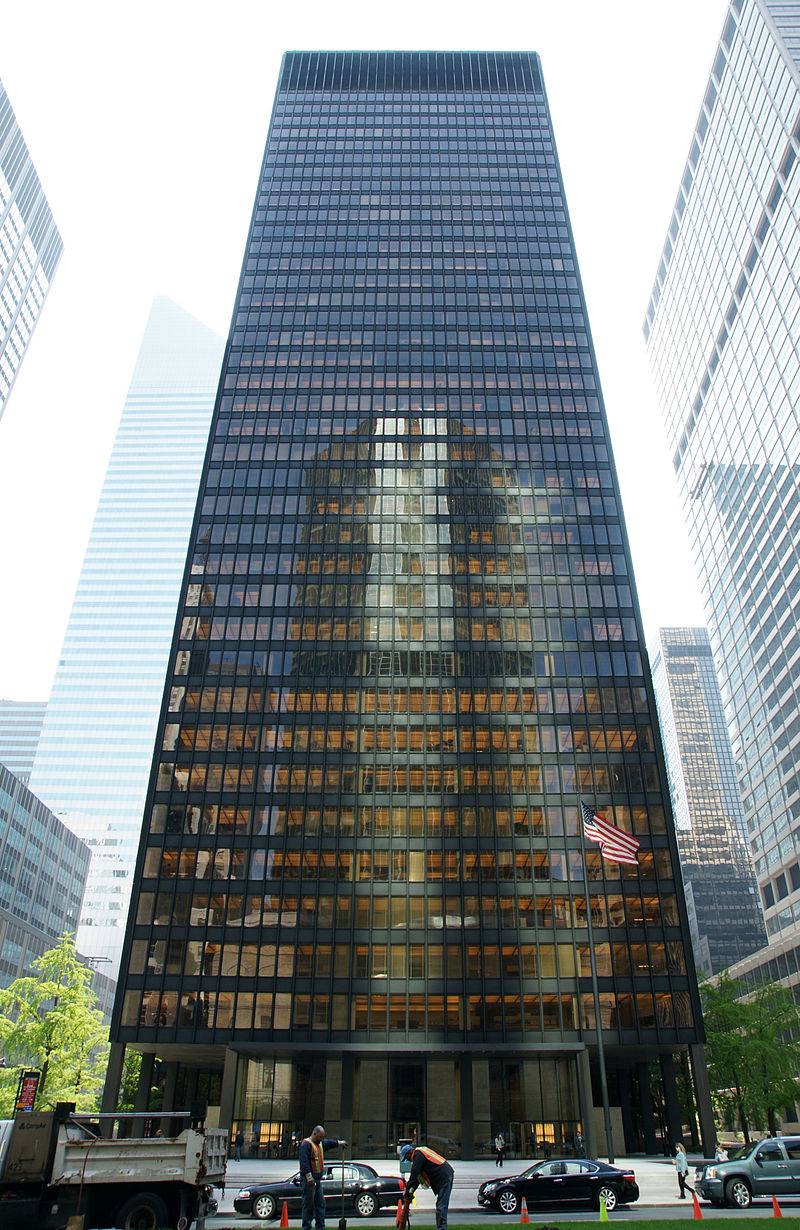 58 cигрем биддинг мисNewYorkSeagram_04.30.2008.JPG