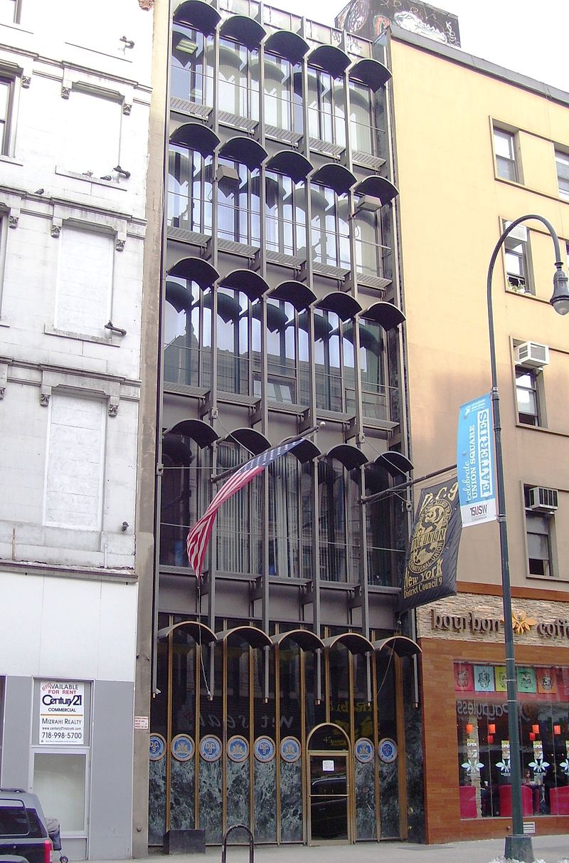60 нью йоркDistrict_Council_9_Building_45_West_14th_Street.jpg