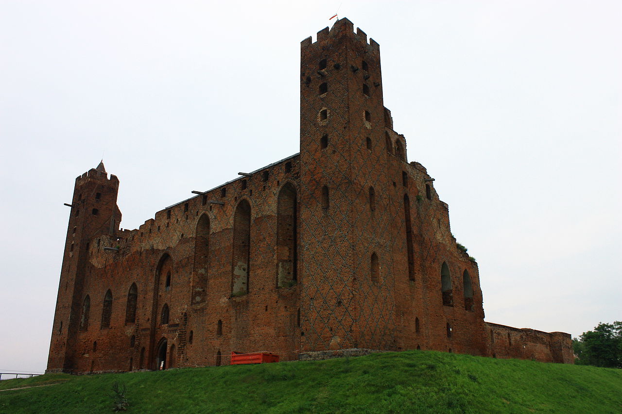 601794_Radzyń_Chełmiński_ruiny_zamku.._01.JPG