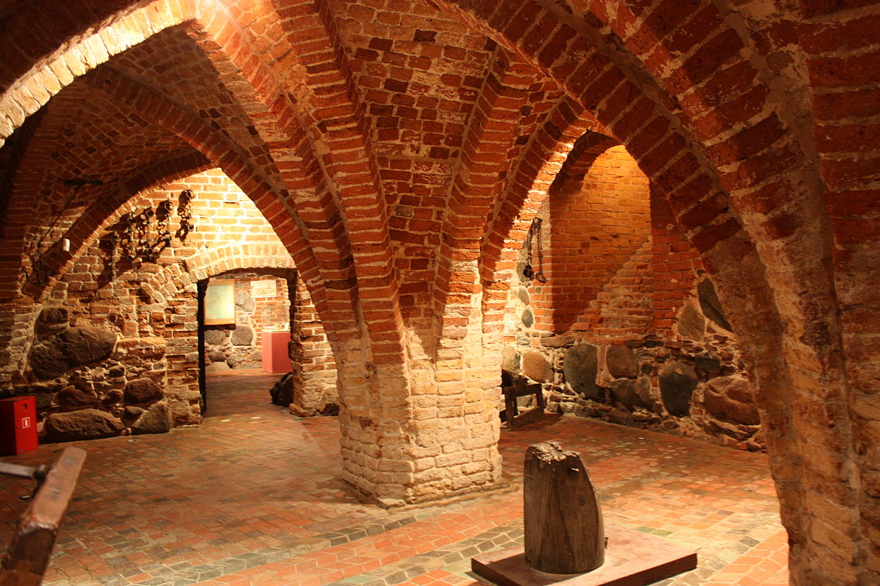 636554_Kwidzyn_zamek-piwnice_07.JPG