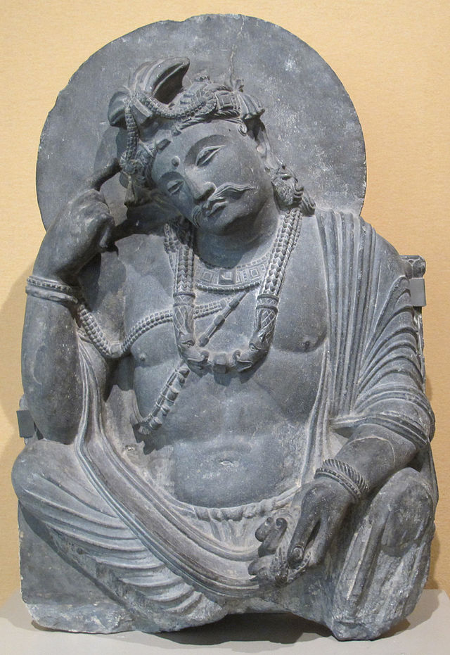 640px-Buddha_pensieroiso_padmapani,_slate,_gandhara,_II-III_sec.JPG