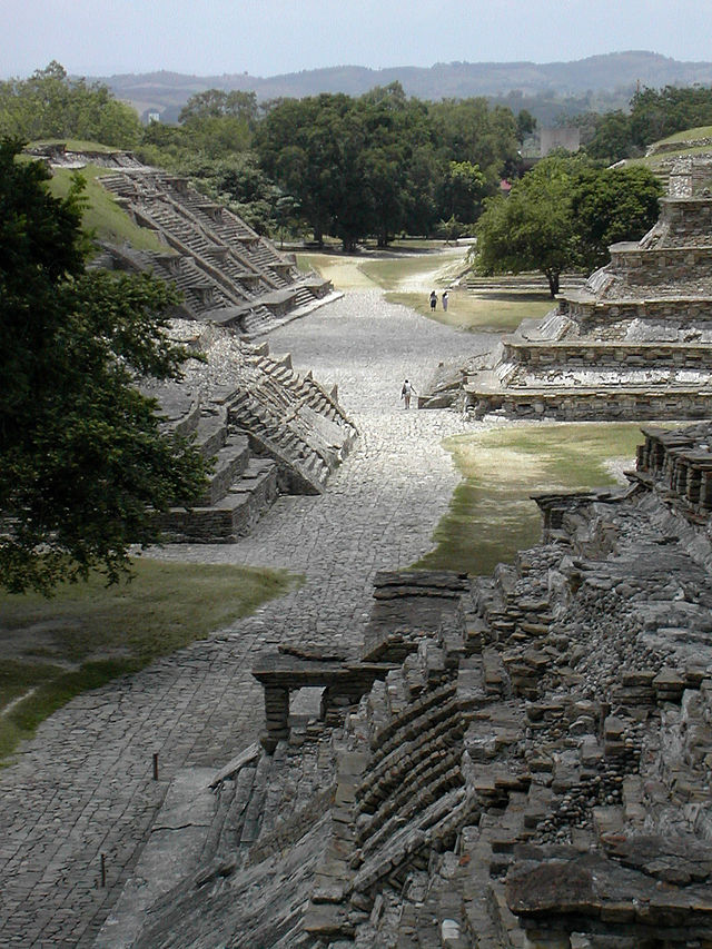 640px-El_Tajin_1.jpg