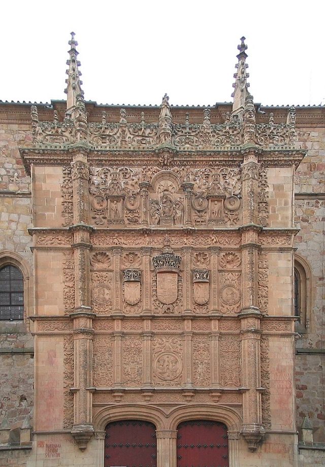 640px-University_of_Salamanca (1).jpg