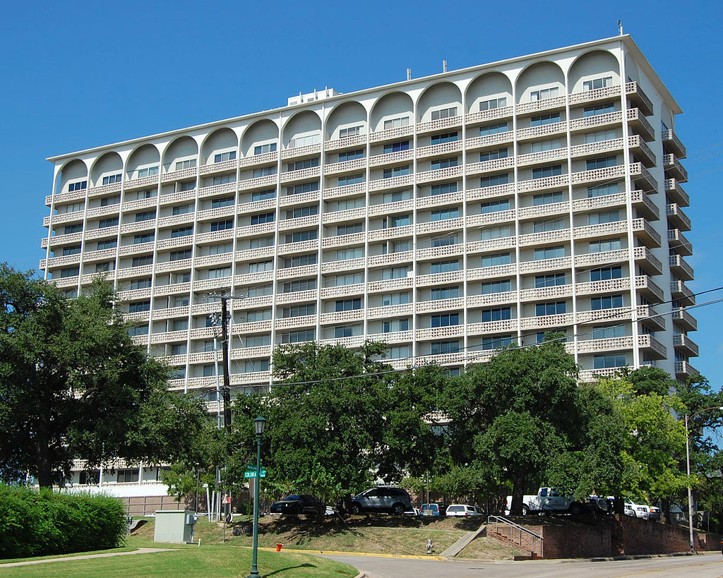 65 техас-CambridgeTower-2010-08-b.JPG