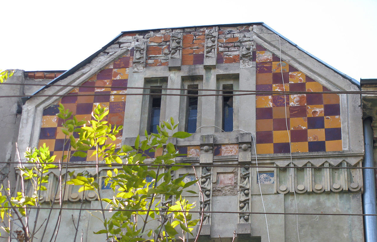 7г Dontsova_Street,_12 Lviv_(02).jpg