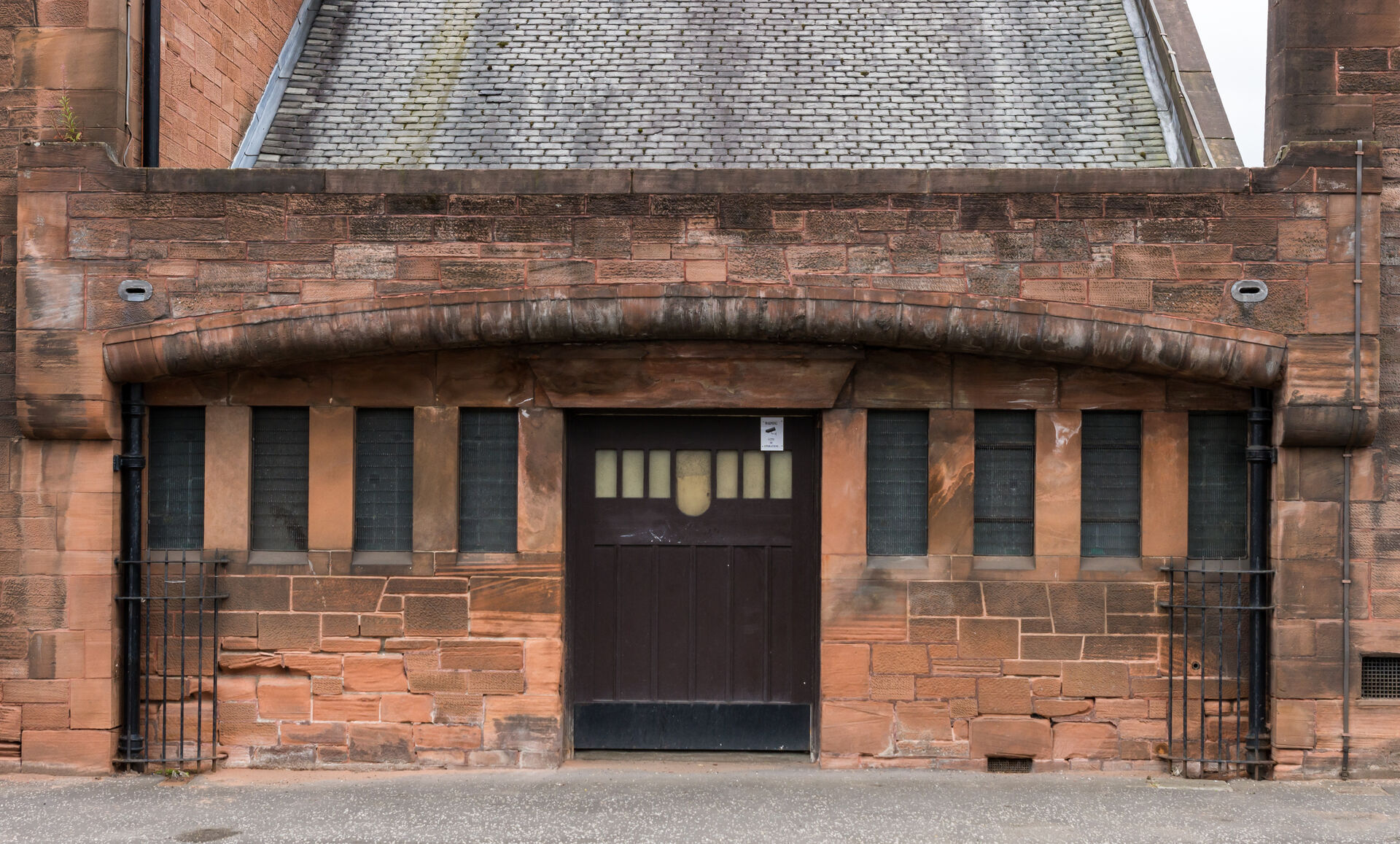 7 St_Matthew's_Church_-_Paisley_-_Exterior_-_North_Detail.jpg