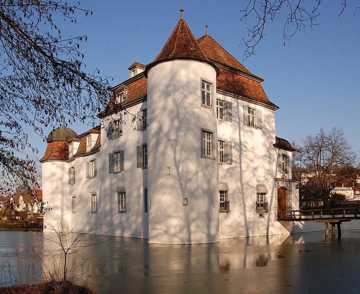 734px-Weiherschloss_Bottmingen.jpg
