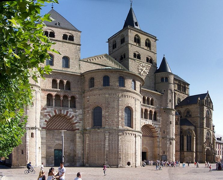 742px-Dom_und_Liebfrauen_Trier.jpg