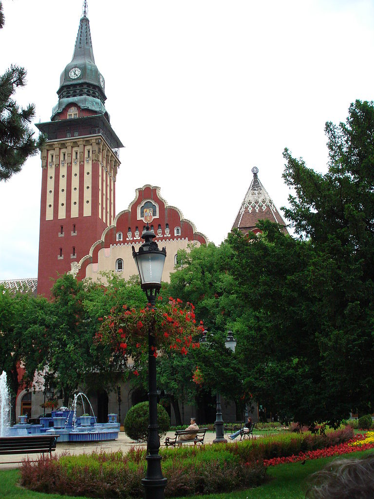 768px-Gradska_Kuca,_Subotica.jpg