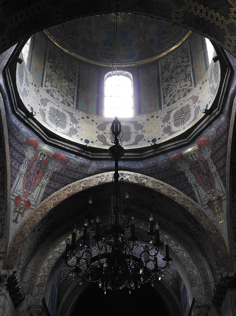 800px-Armenian_Cathedral_of_Lviv_28.jpg